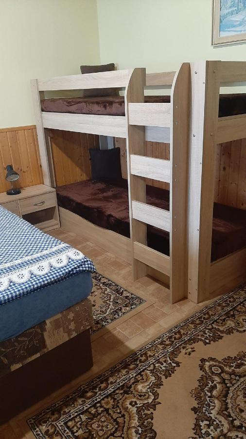Guest House Vila Frýdštejn מראה חיצוני תמונה