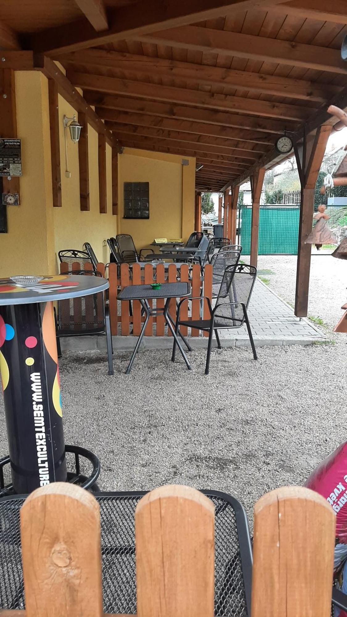 Guest House Vila Frýdštejn מראה חיצוני תמונה